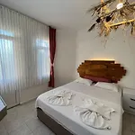 Lena Boutique Appart hôtel *