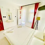 Lena Boutique * Fethiye