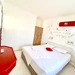 Lena Boutique Appart hôtel *