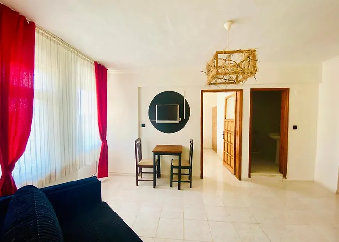 Lena Boutique Апарт-отель *