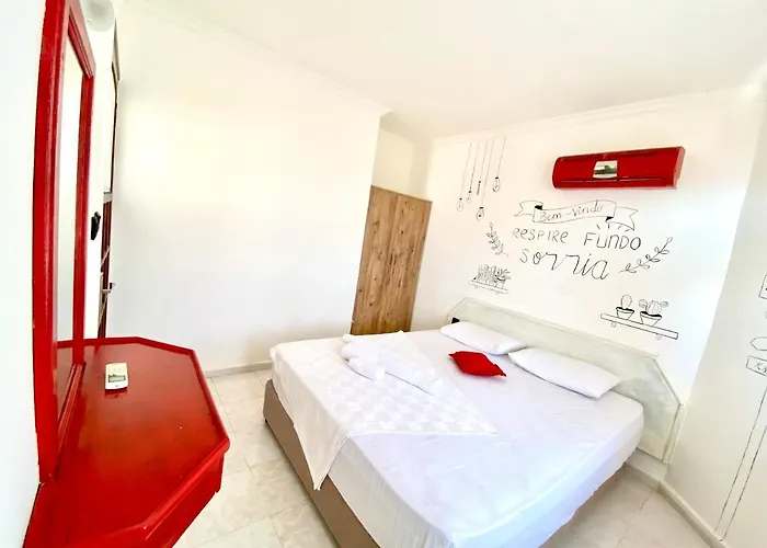 Lena Boutique Апарт-отель *